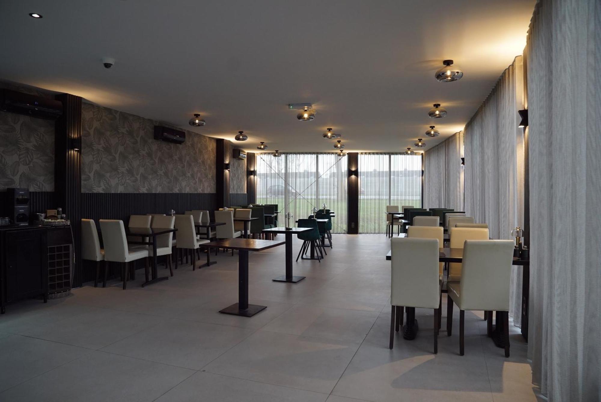 Ma Airport Hotel Hoofddorp Bagian luar foto