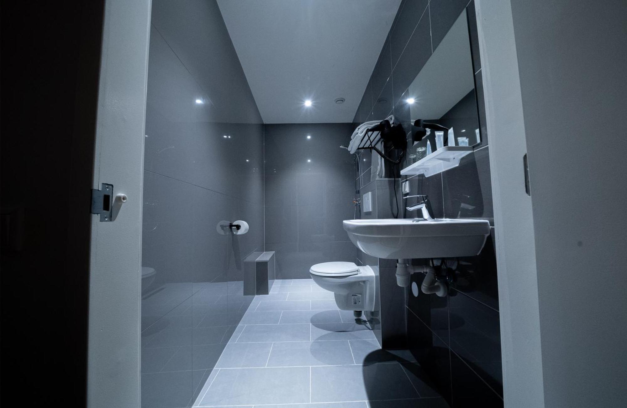 Ma Airport Hotel Hoofddorp Bagian luar foto